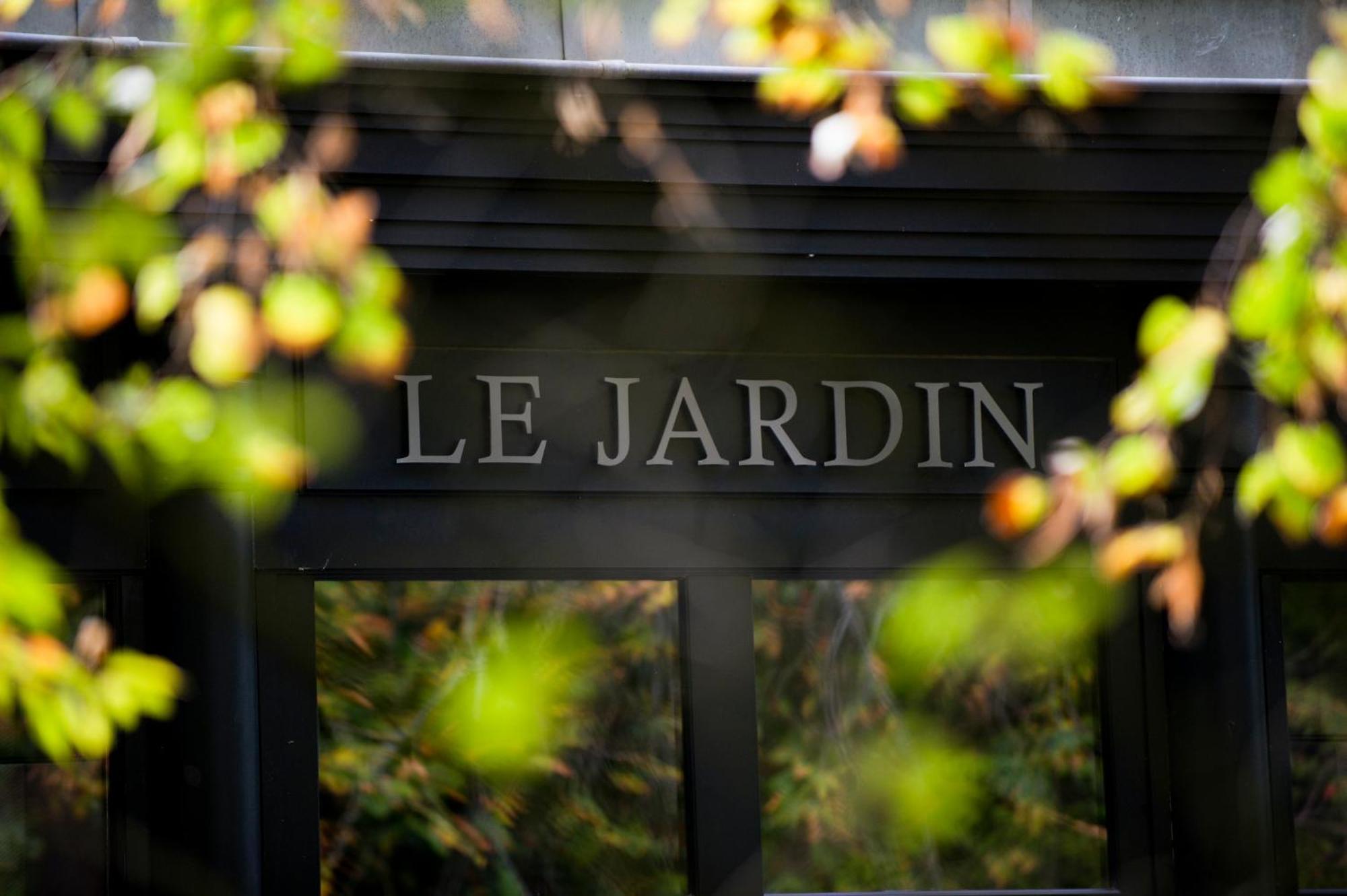 Domaine Les Crayeres Hotel Reims Exterior photo